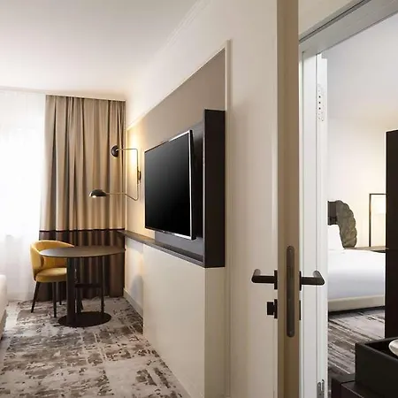 Hotel Hilton *